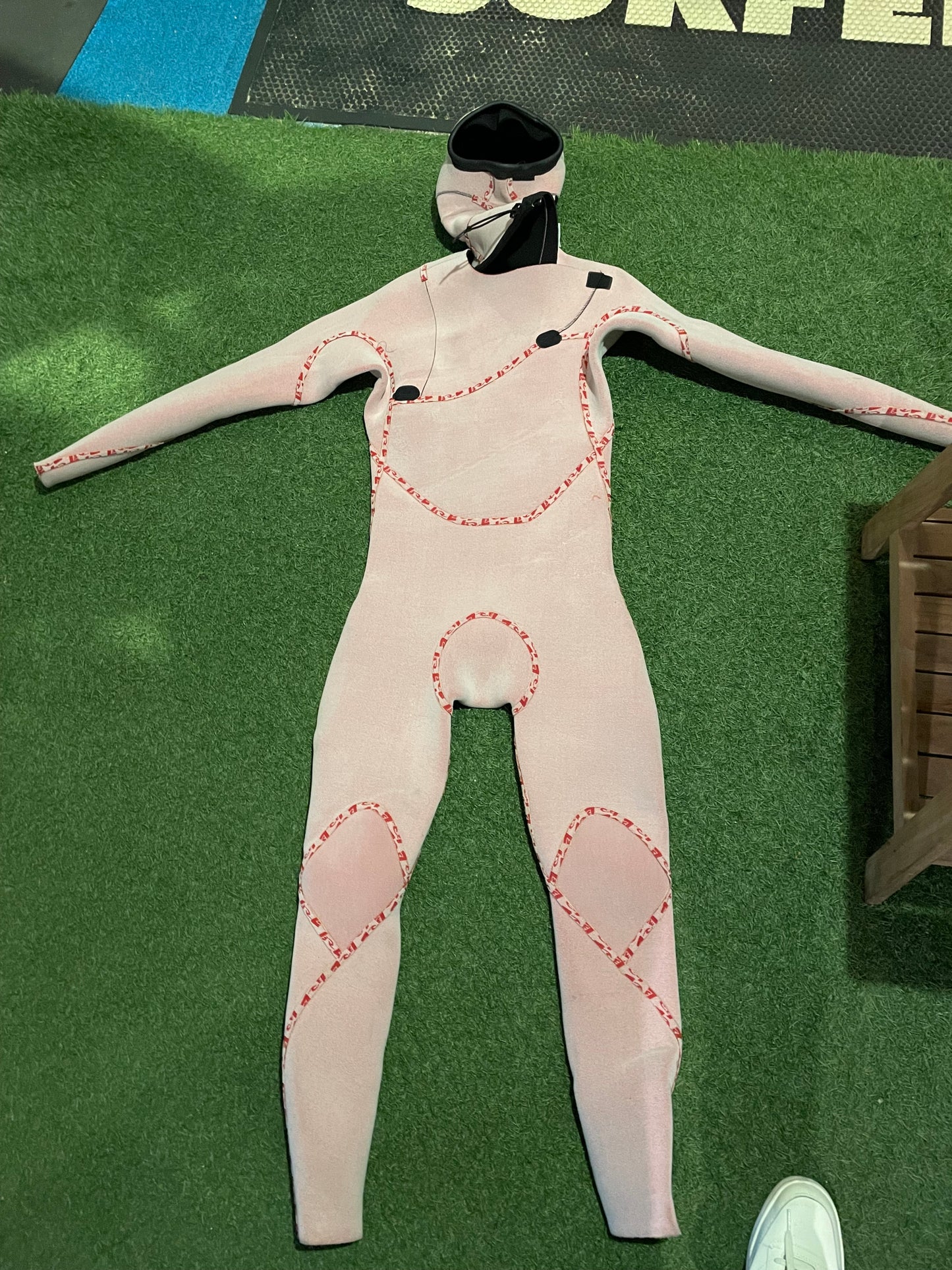 E7 Flashbomb 5/4 Hooded Chest Zip Fullsuit Wetsuit