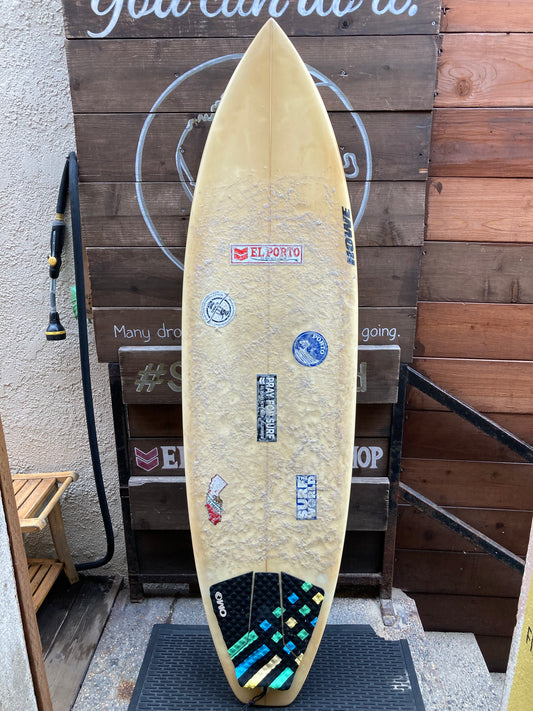 RENT: 6'2 Shortboard Tri-Fin