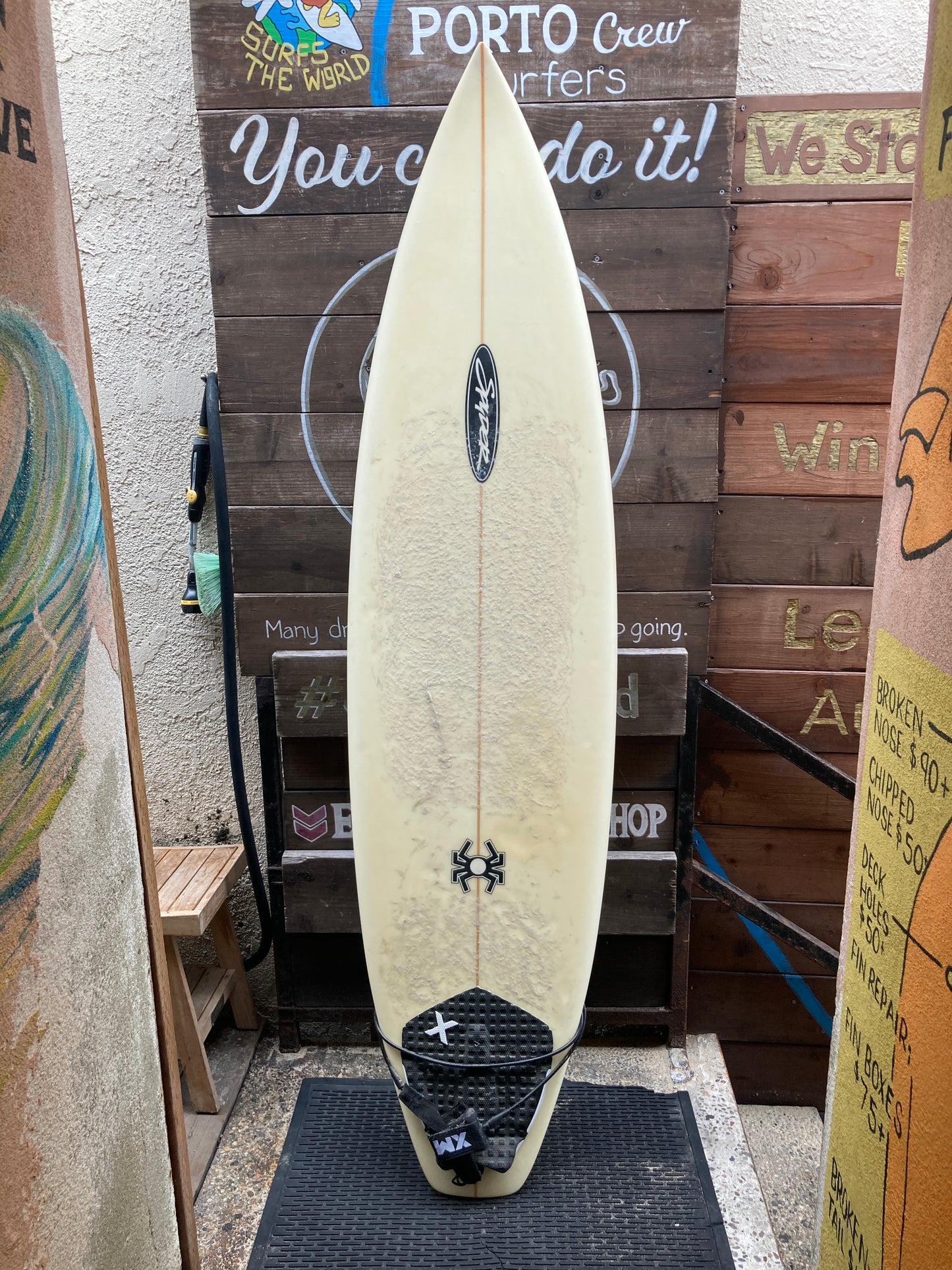 USED: 7'  Spyder Surfboard